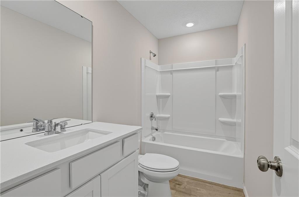 38011 W 207th Terrace Property Photo 11