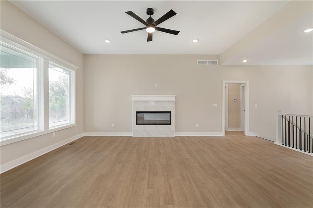 12940 Sewell Avenue Property Photo 6