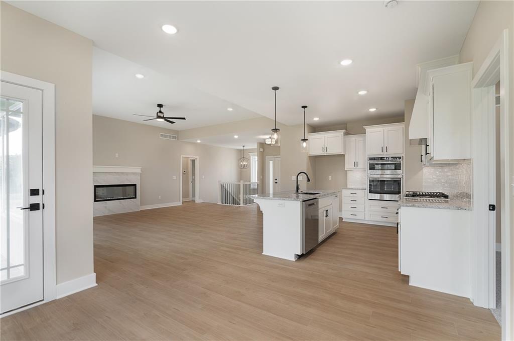 12940 Sewell Avenue Property Photo 10