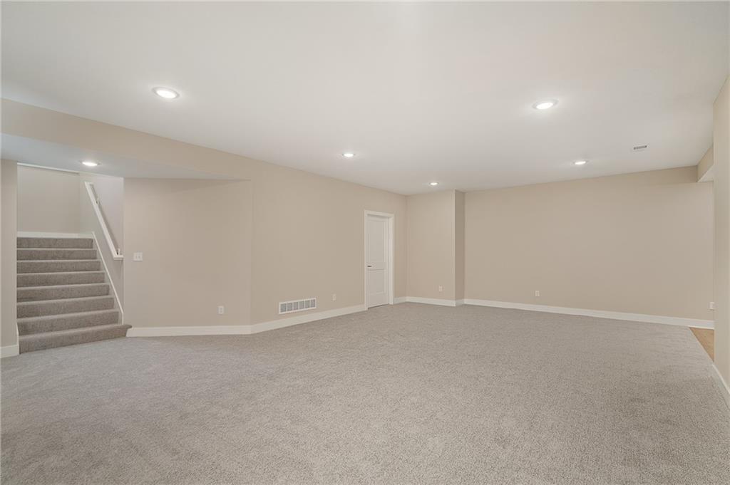 12940 Sewell Avenue Property Photo 19