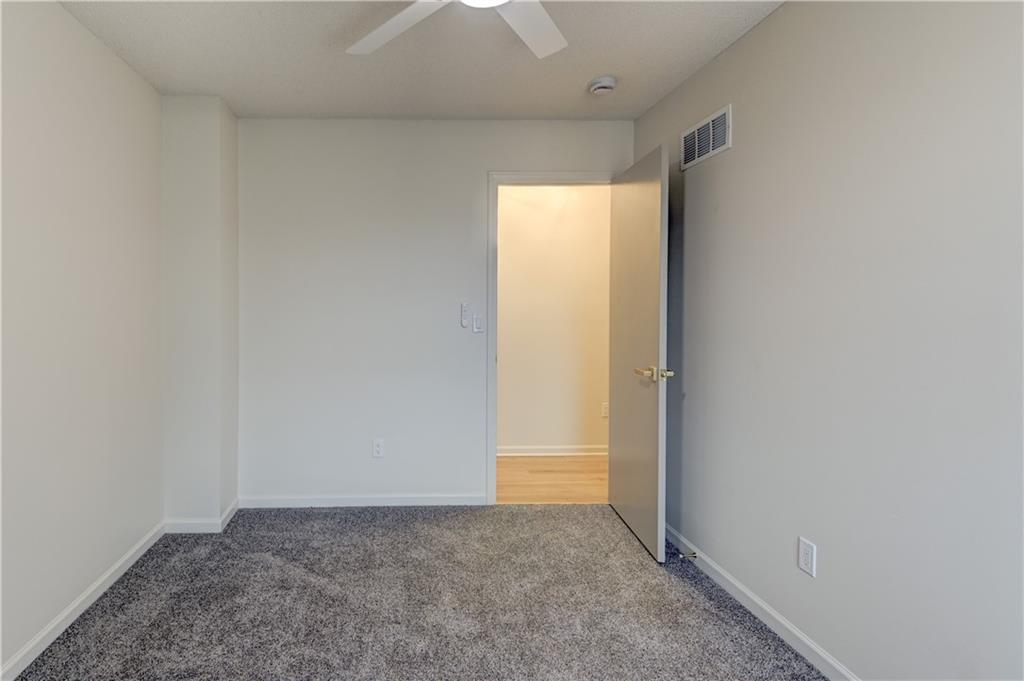 645 Canterbury Lane Property Photo 21