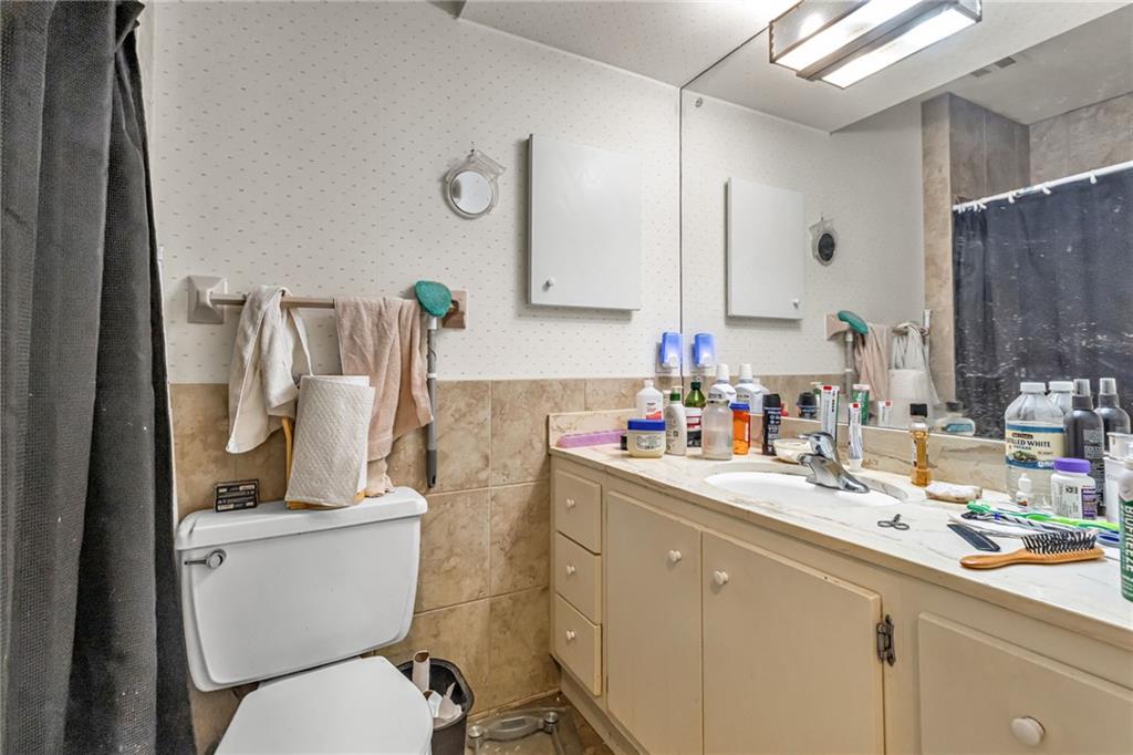 4511 Headwood Drive Property Photo 8
