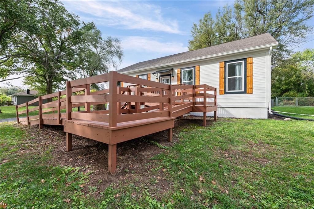 24431 139th Street Property Photo 3