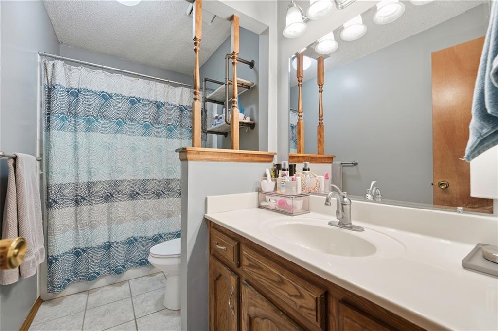 702 Raven Street Property Photo 16