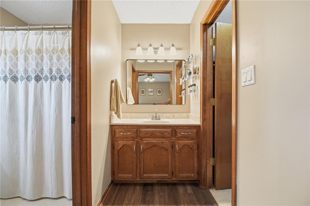 702 Raven Street Property Photo 24