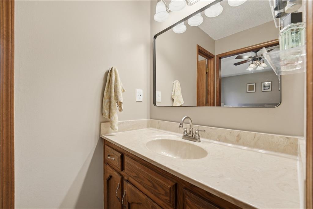 702 Raven Street Property Photo 25