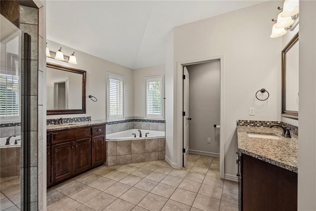 11609 W 154th Street Property Photo 32
