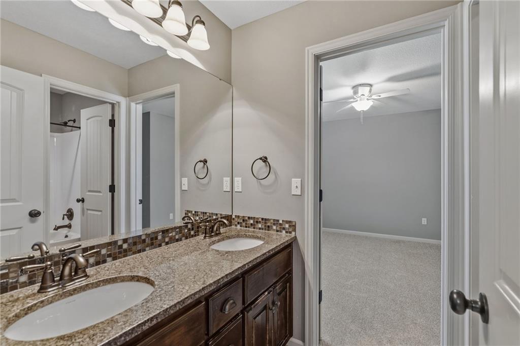 11609 W 154th Street Property Photo 36