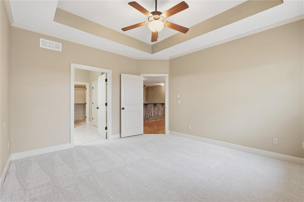 811 Ne Lone Hill Drive Property Photo 14