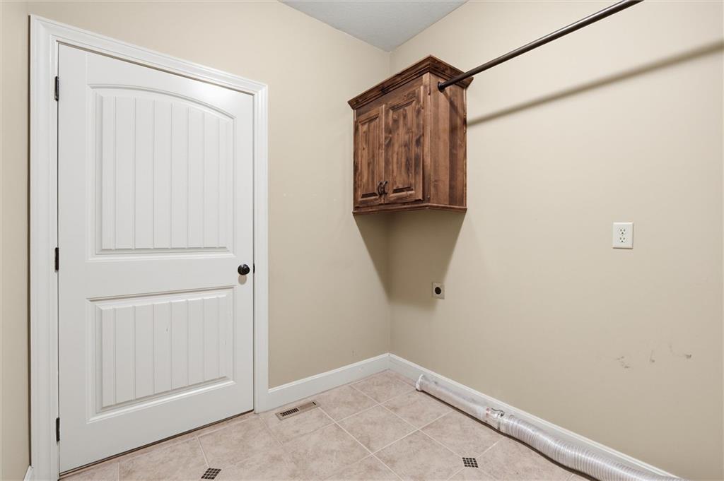 811 Ne Lone Hill Drive Property Photo 21