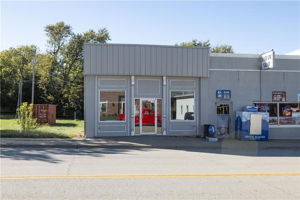 307 S Union Street Property Photo 2