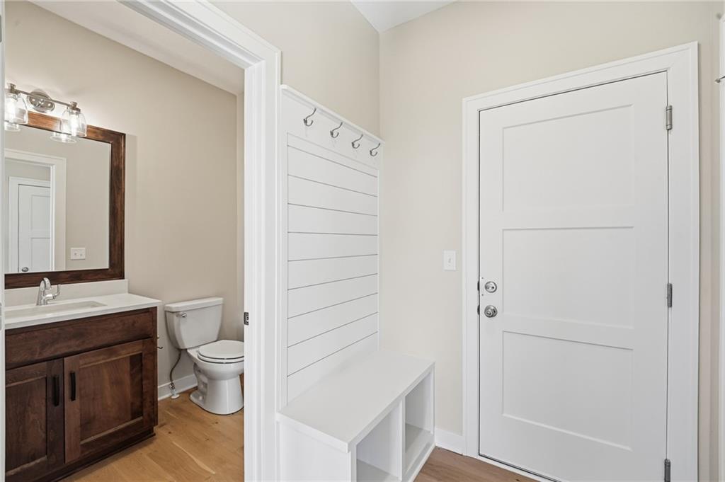 18455 W 195th Street Property Photo 14