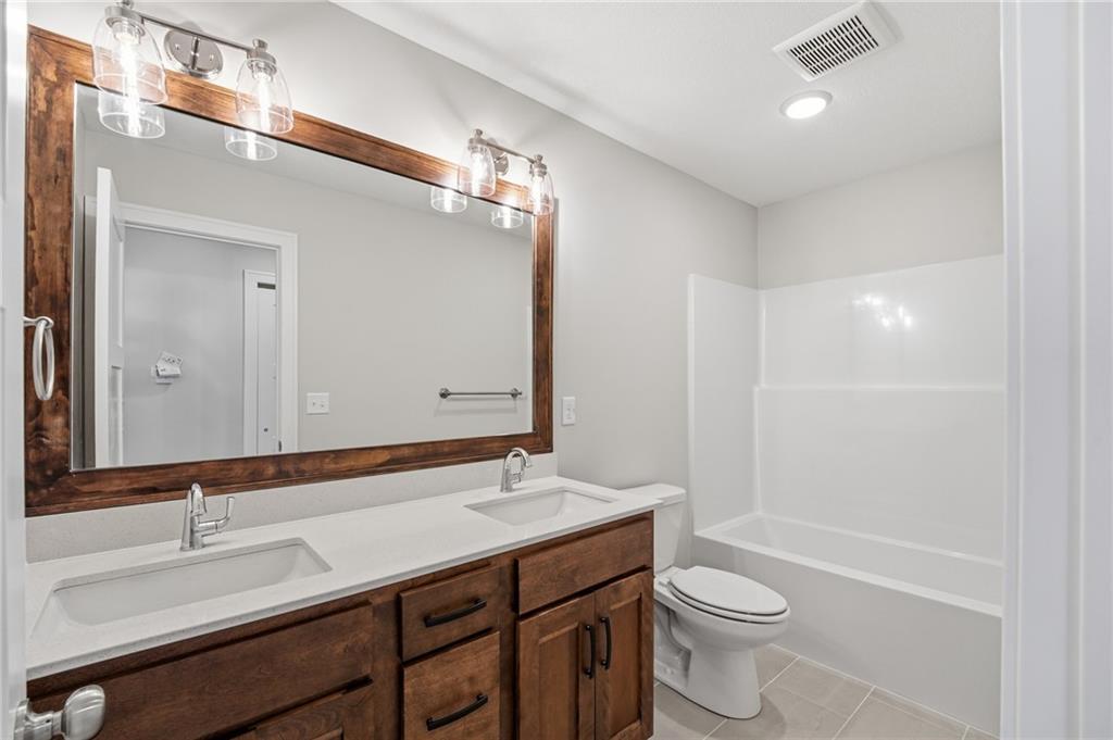 18455 W 195th Street Property Photo 25