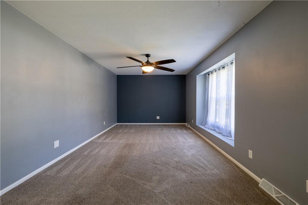 205 Kennedy Drive Property Photo 11