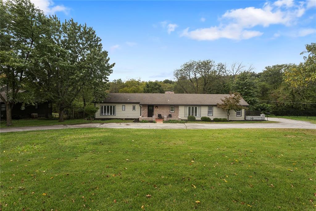 9730 State Line Road Property Photo 1
