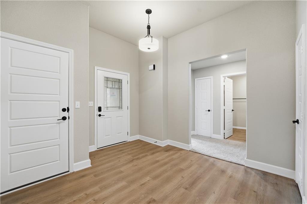 18420 W 195th Street Property Photo 4
