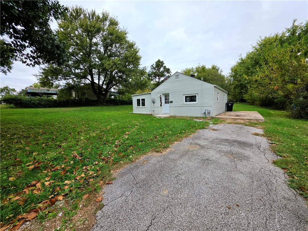 15812 E Independence Avenue Property Photo 9
