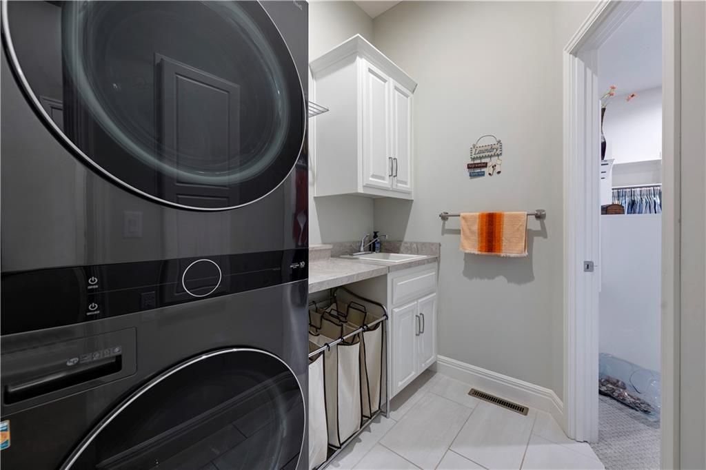 16300 S Britton Street Property Photo 24