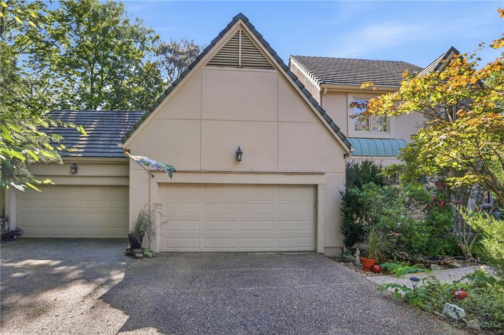 12414 Summit Street Property Photo 3