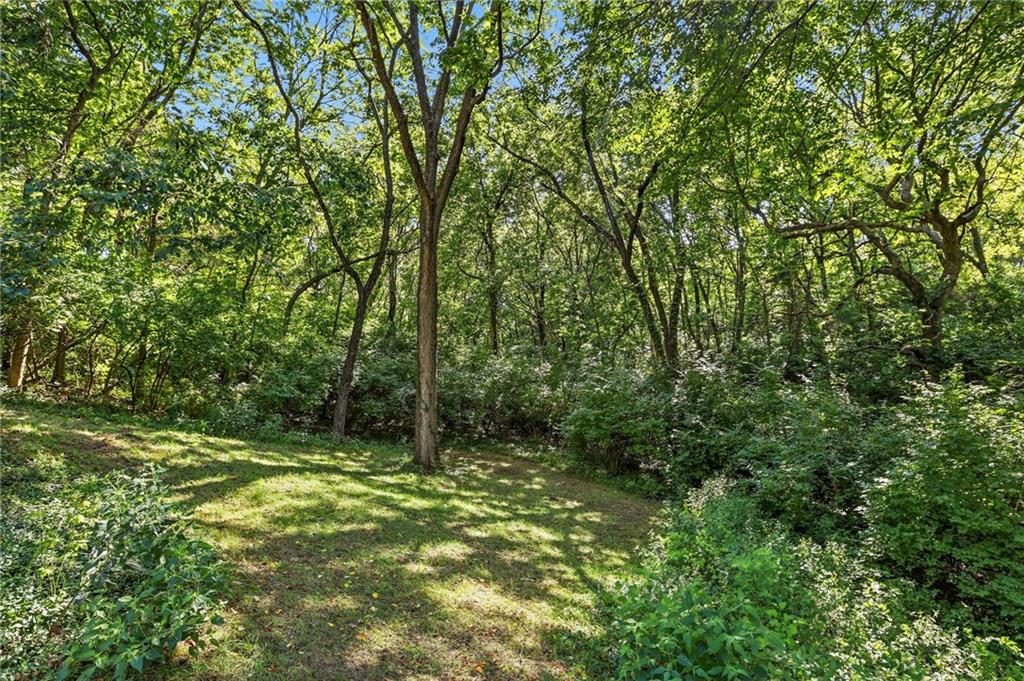 12414 Summit Street Property Photo 4