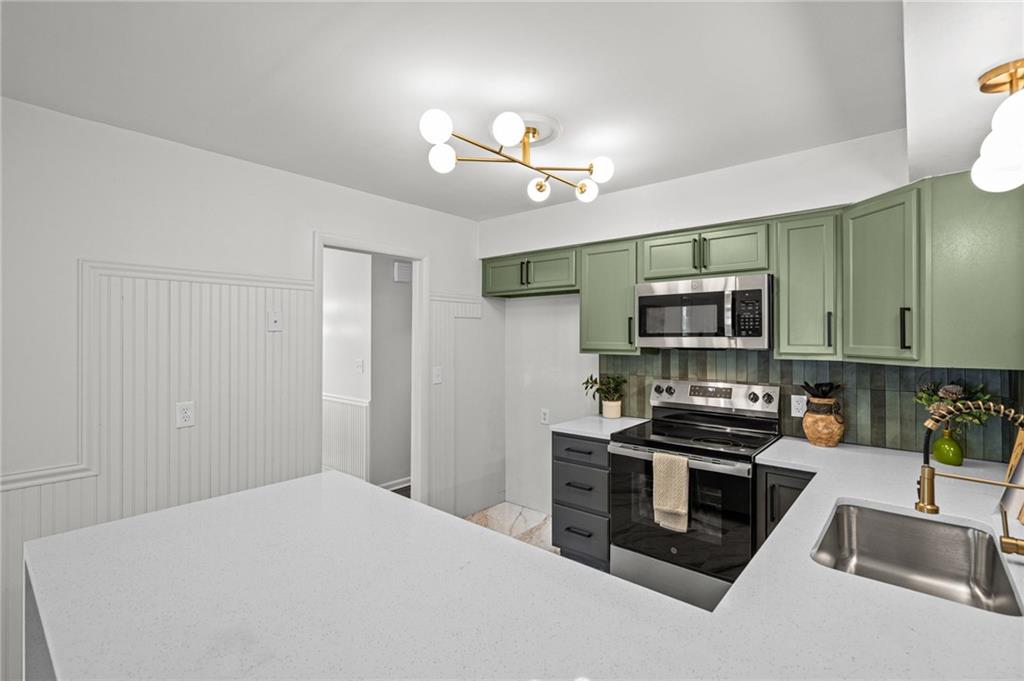 7312 Hedges Avenue Property Photo 23