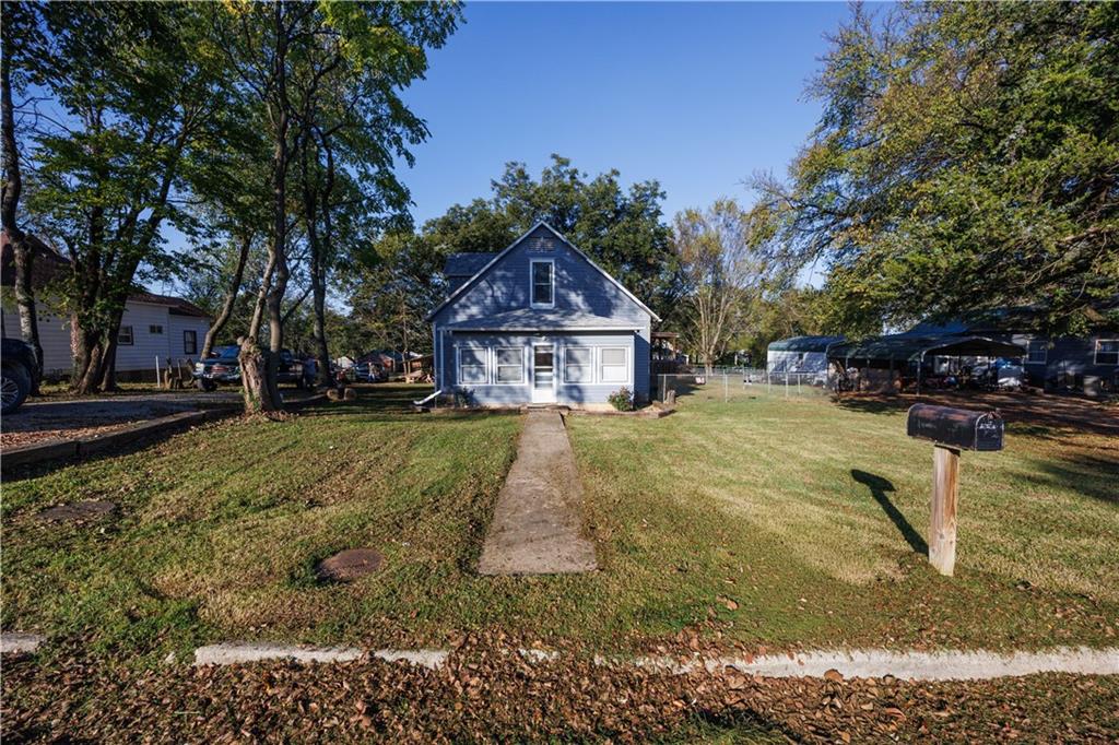 233 S 4th N/a Property Photo 6