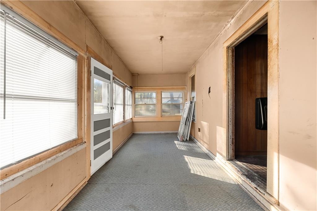 233 S 4th N/a Property Photo 8