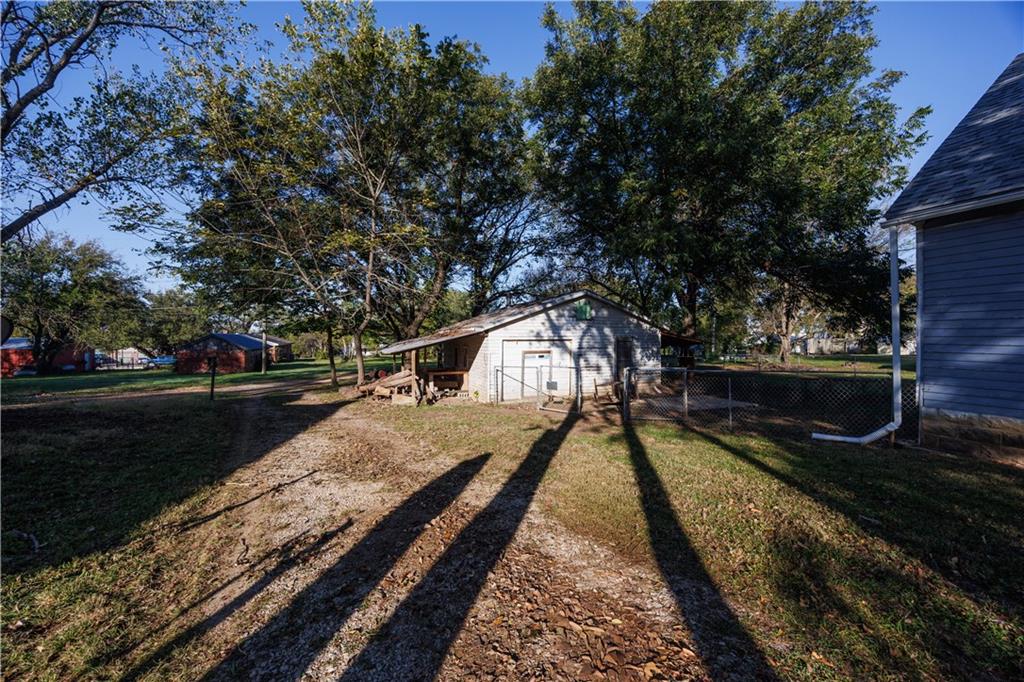233 S 4th N/a Property Photo 32