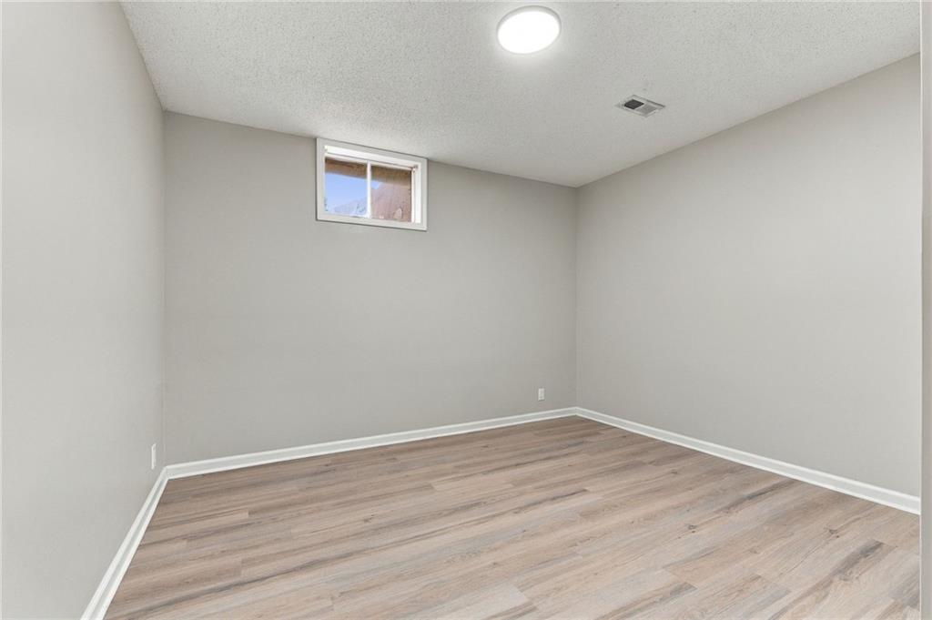 703 W. Lawrence Street Property Photo 22
