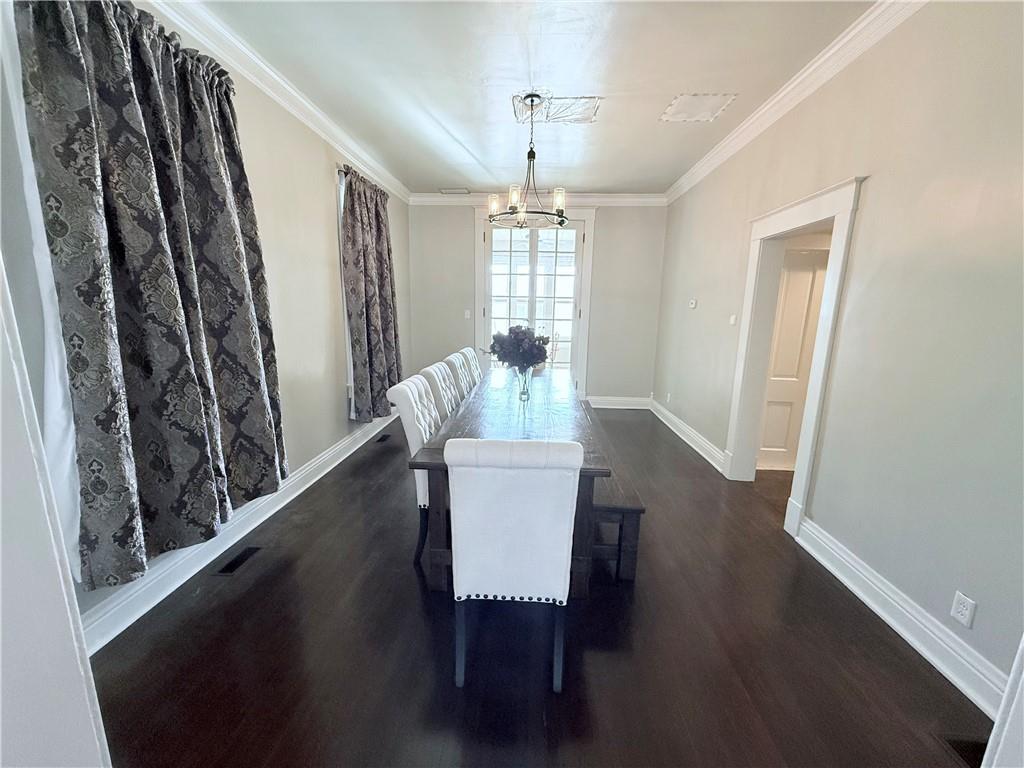 1920 Clay Street Property Photo 11