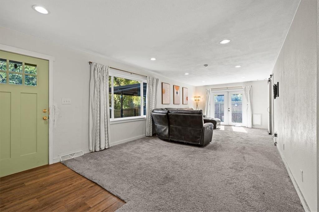 4334 N 79th Street Property Photo 4