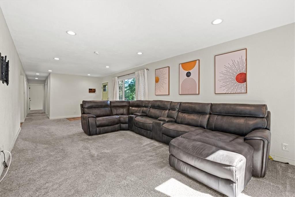 4334 N 79th Street Property Photo 7