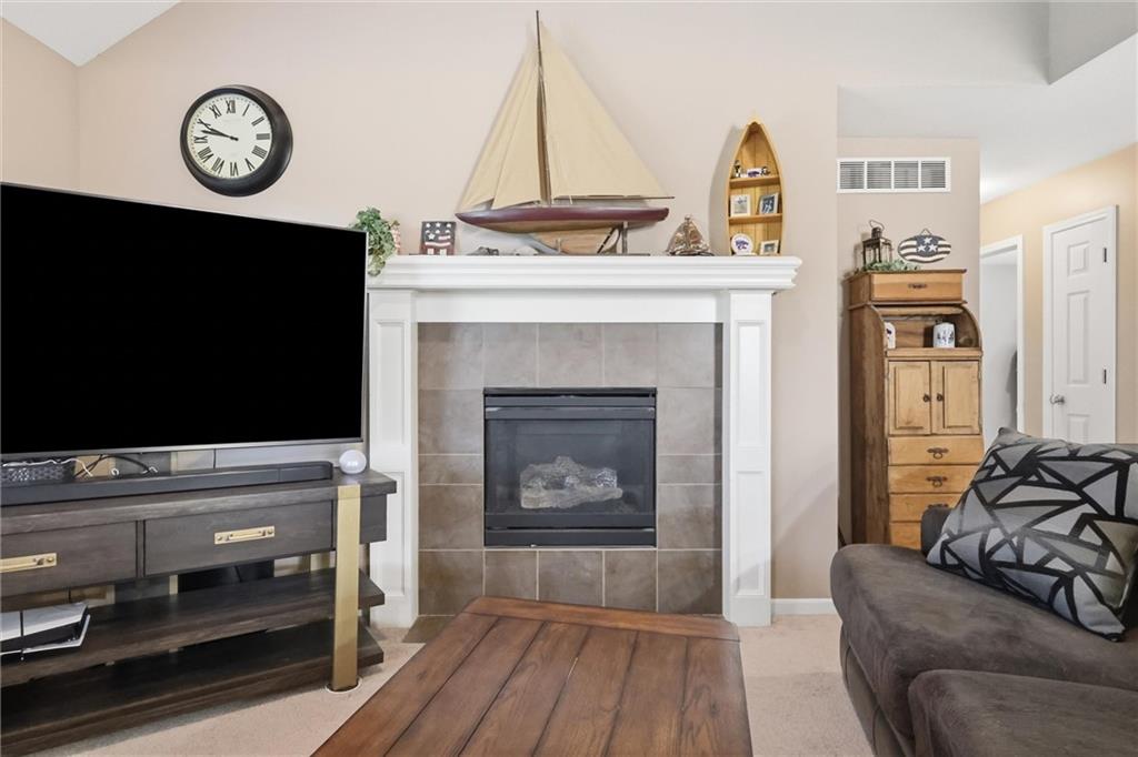 600 S Maple Street Property Photo 4