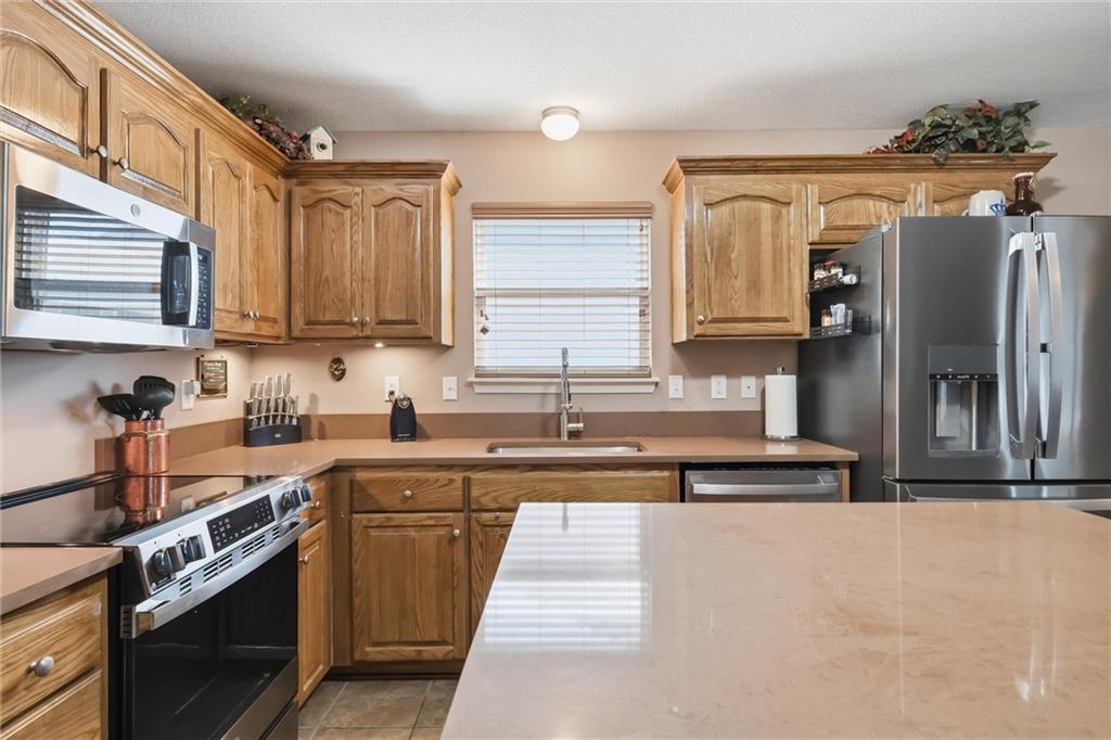 600 S Maple Street Property Photo 8