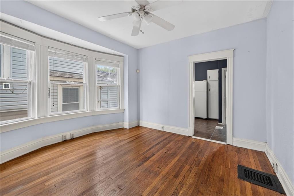 4232 Campbell Street Property Photo 4