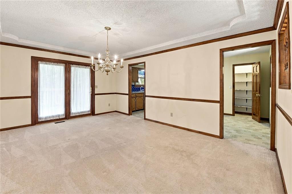 3050 Tonganoxie Road Property Photo 8