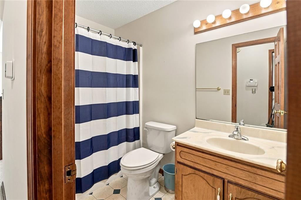 3050 Tonganoxie Road Property Photo 13