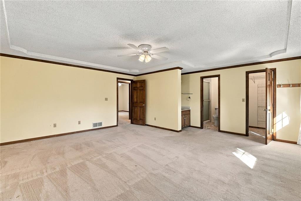 3050 Tonganoxie Road Property Photo 18