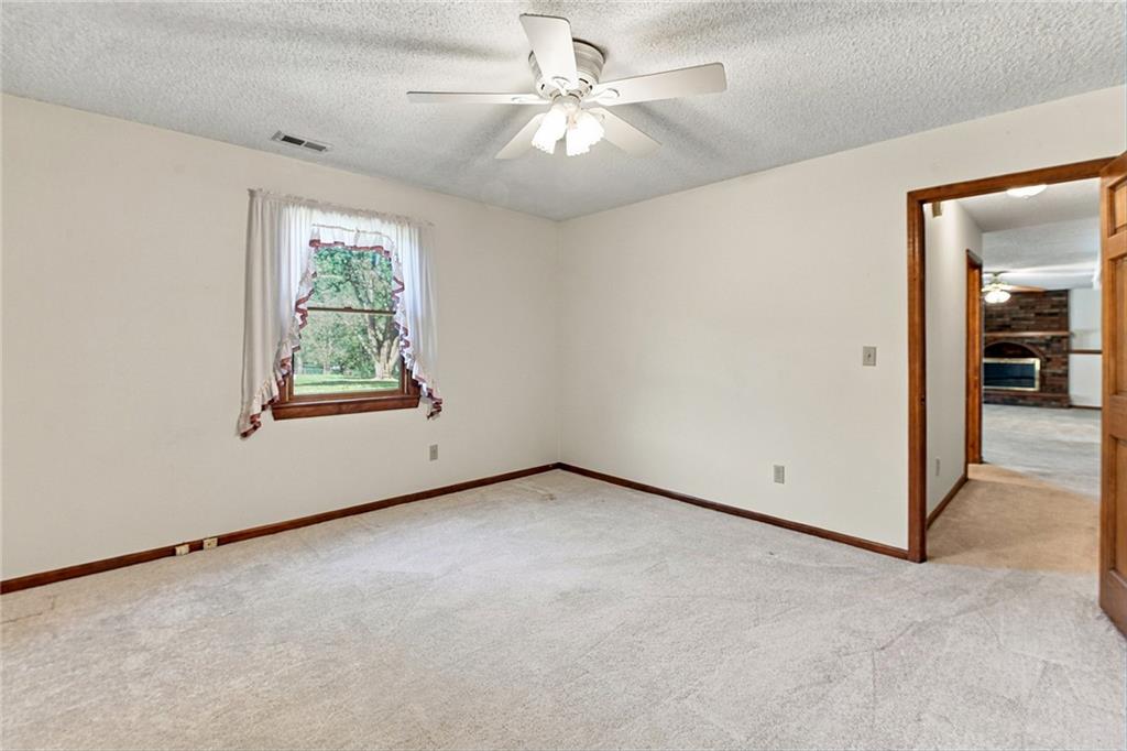 3050 Tonganoxie Road Property Photo 26