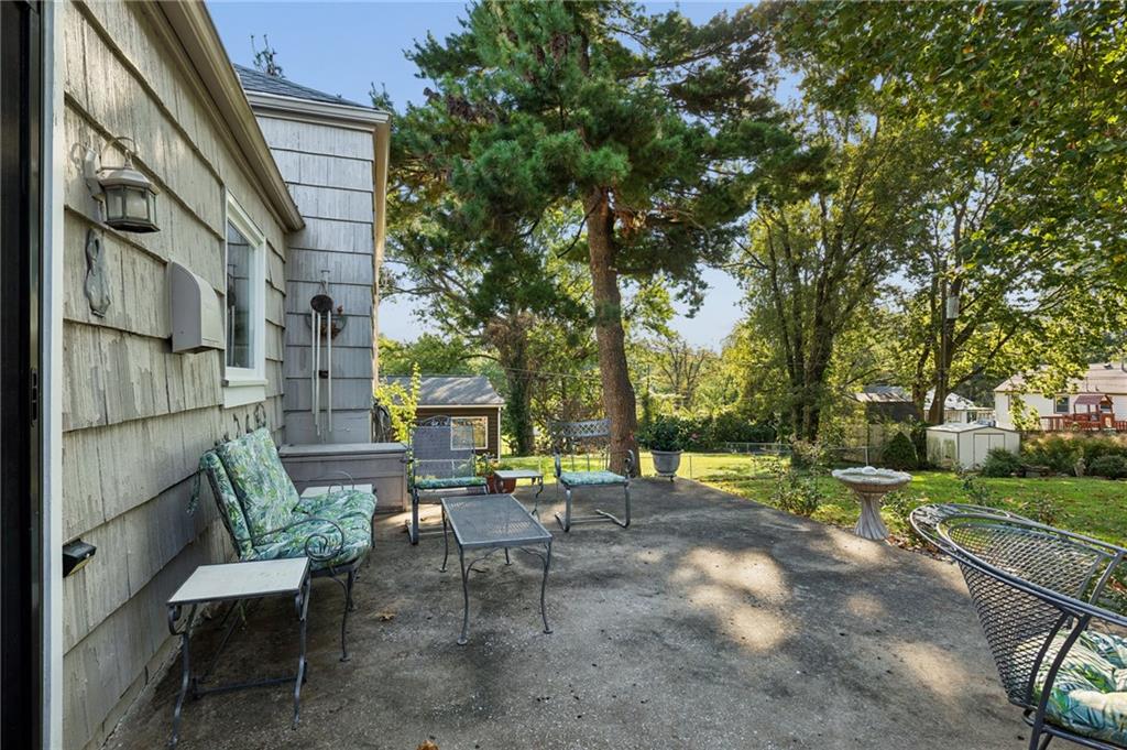 1513 Ne Englewood Road Property Photo 24