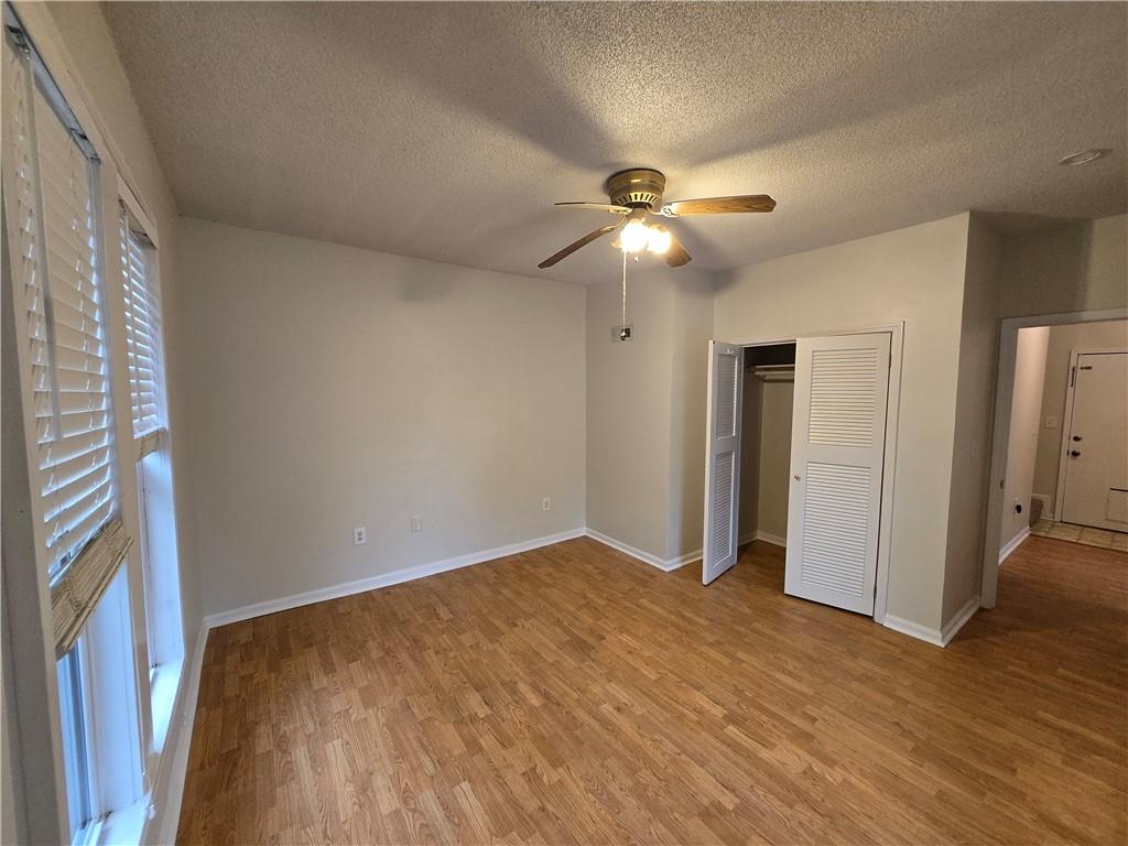 100 S Willis Avenue Property Photo 6