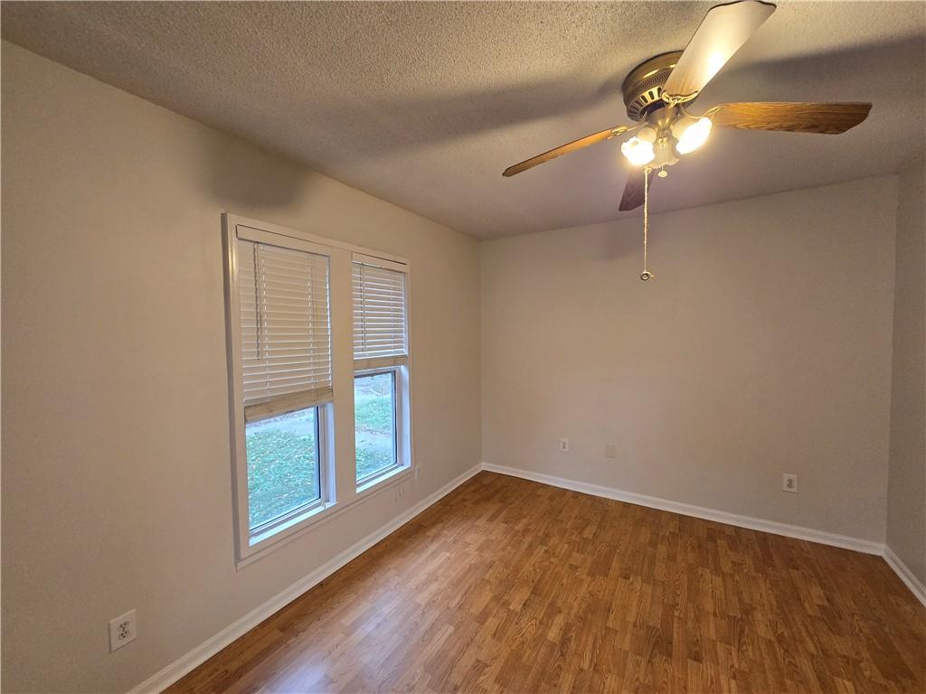 100 S Willis Avenue Property Photo 7