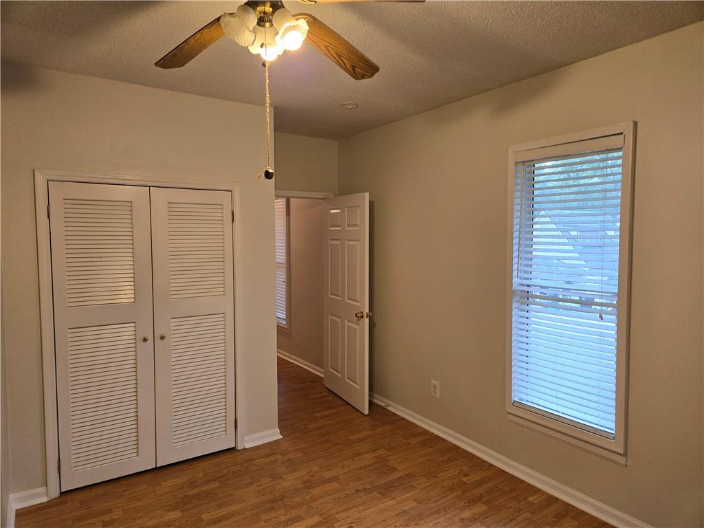 100 S Willis Avenue Property Photo 8