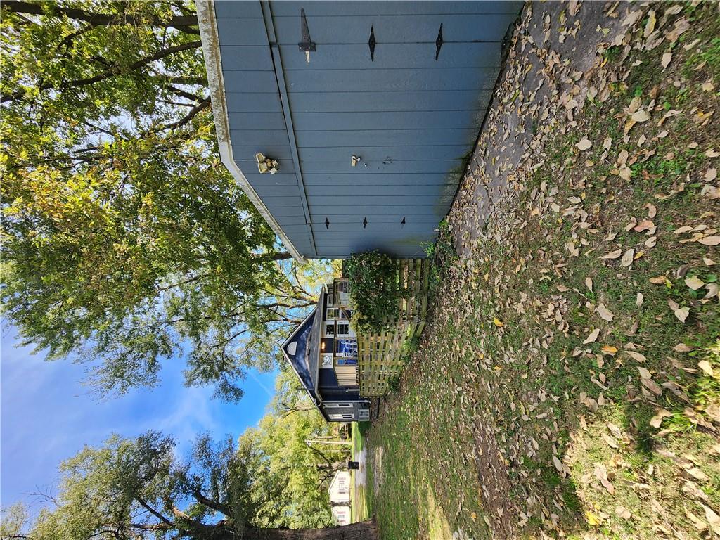 1944 S Hardy Avenue Property Photo 6
