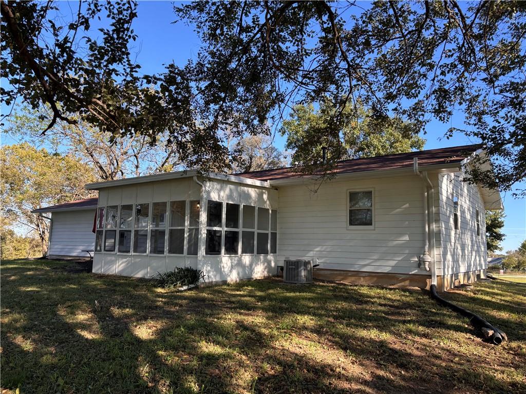 9784 Half Mound Road Property Photo 4