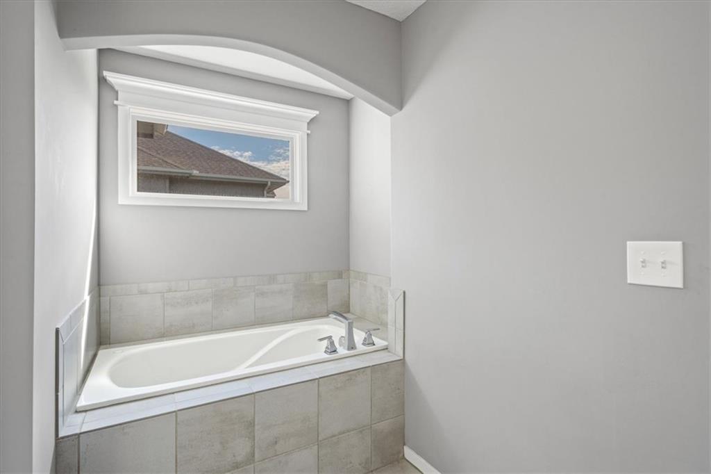 20435 W 107th Place Property Photo 16