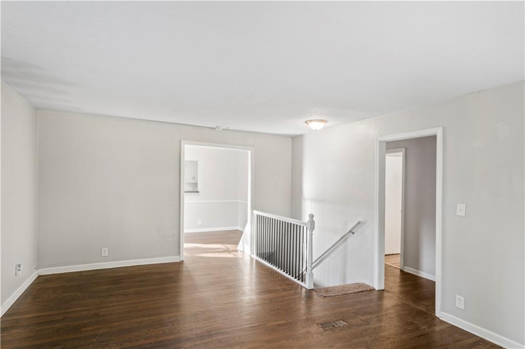5503 Ne 49th Street Property Photo 4