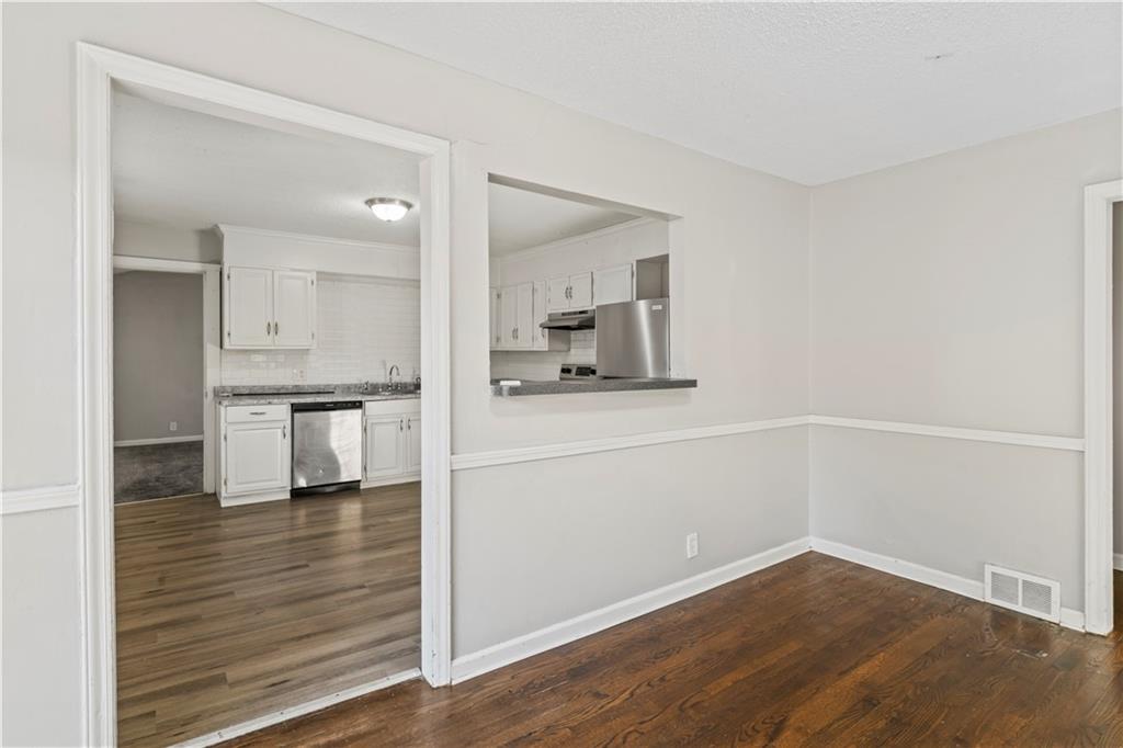 5503 Ne 49th Street Property Photo 5