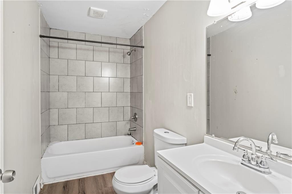 5503 Ne 49th Street Property Photo 11