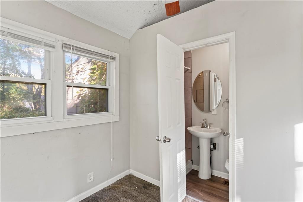 5503 Ne 49th Street Property Photo 18